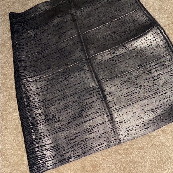 Skirt - Picture 3 of 3